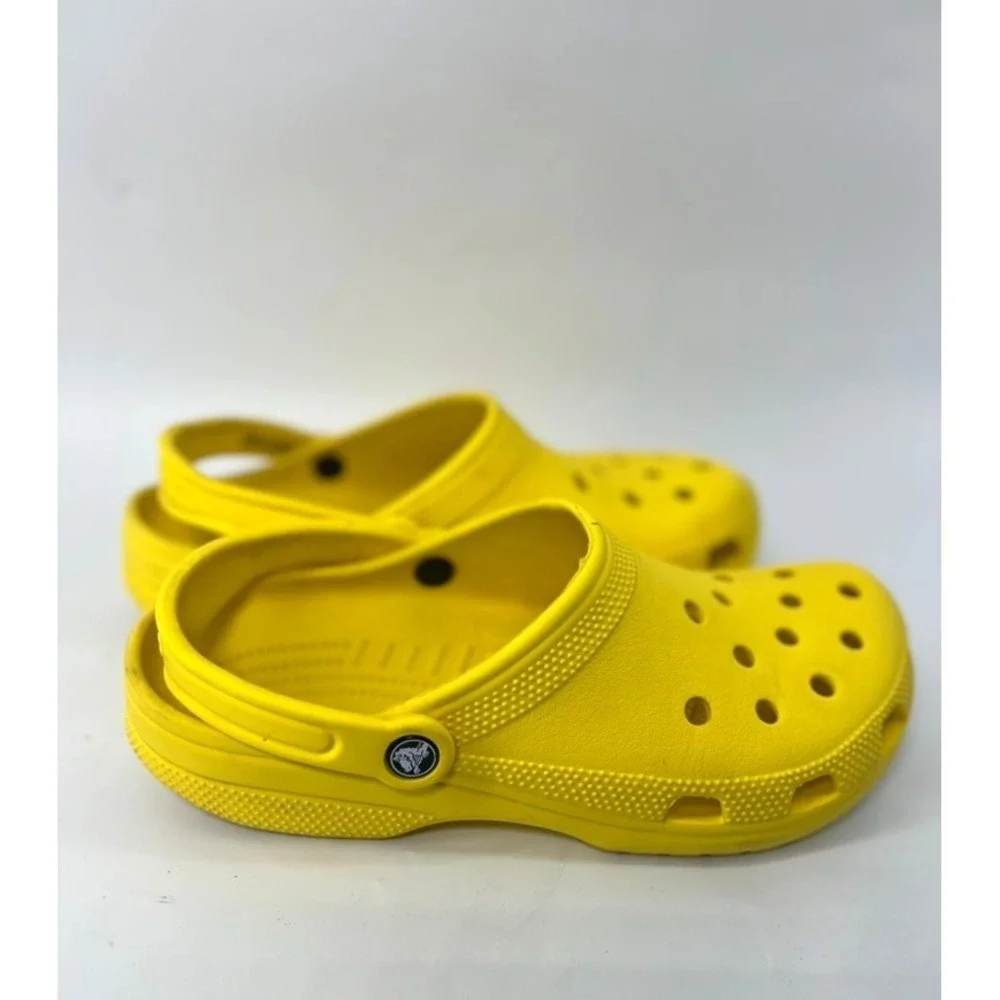 Crocs Classic Clog Lemon Yellow Mens Size 9 Womens 11 Slip On Comfort Shoes
